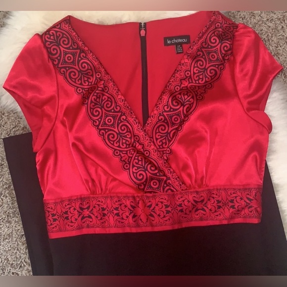 LE CHATEAU DRESS - Picture 2 of 2